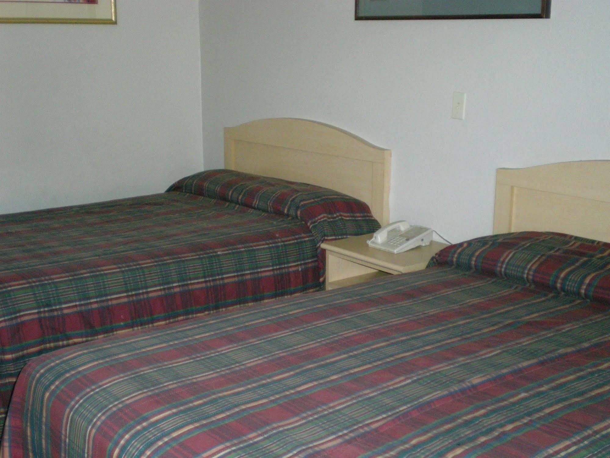 Crown Lodge Motel Oakland Habitación foto